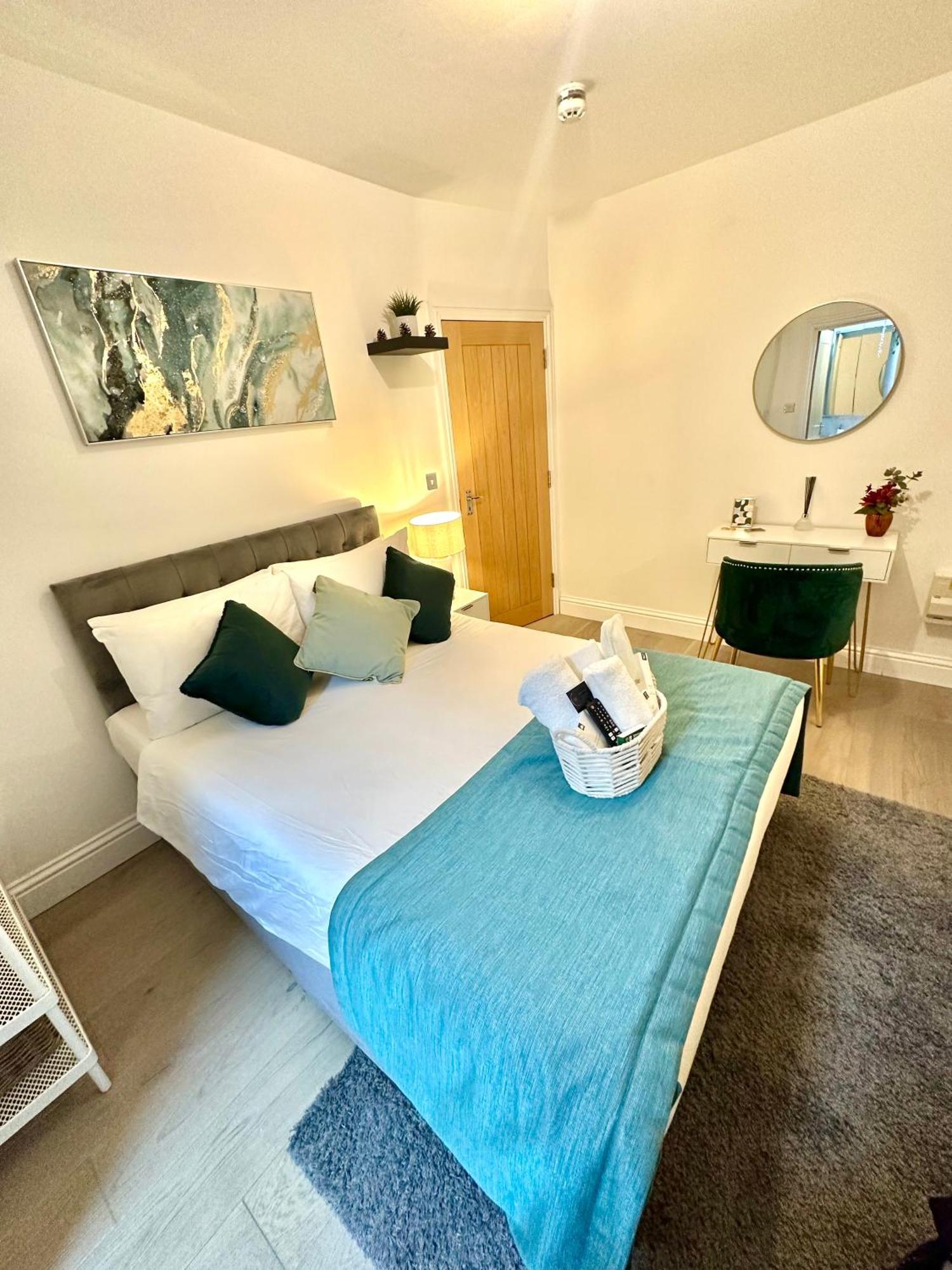 The Green Luxe En-Suite In Stratford ลอนดอน ภายนอก รูปภาพ