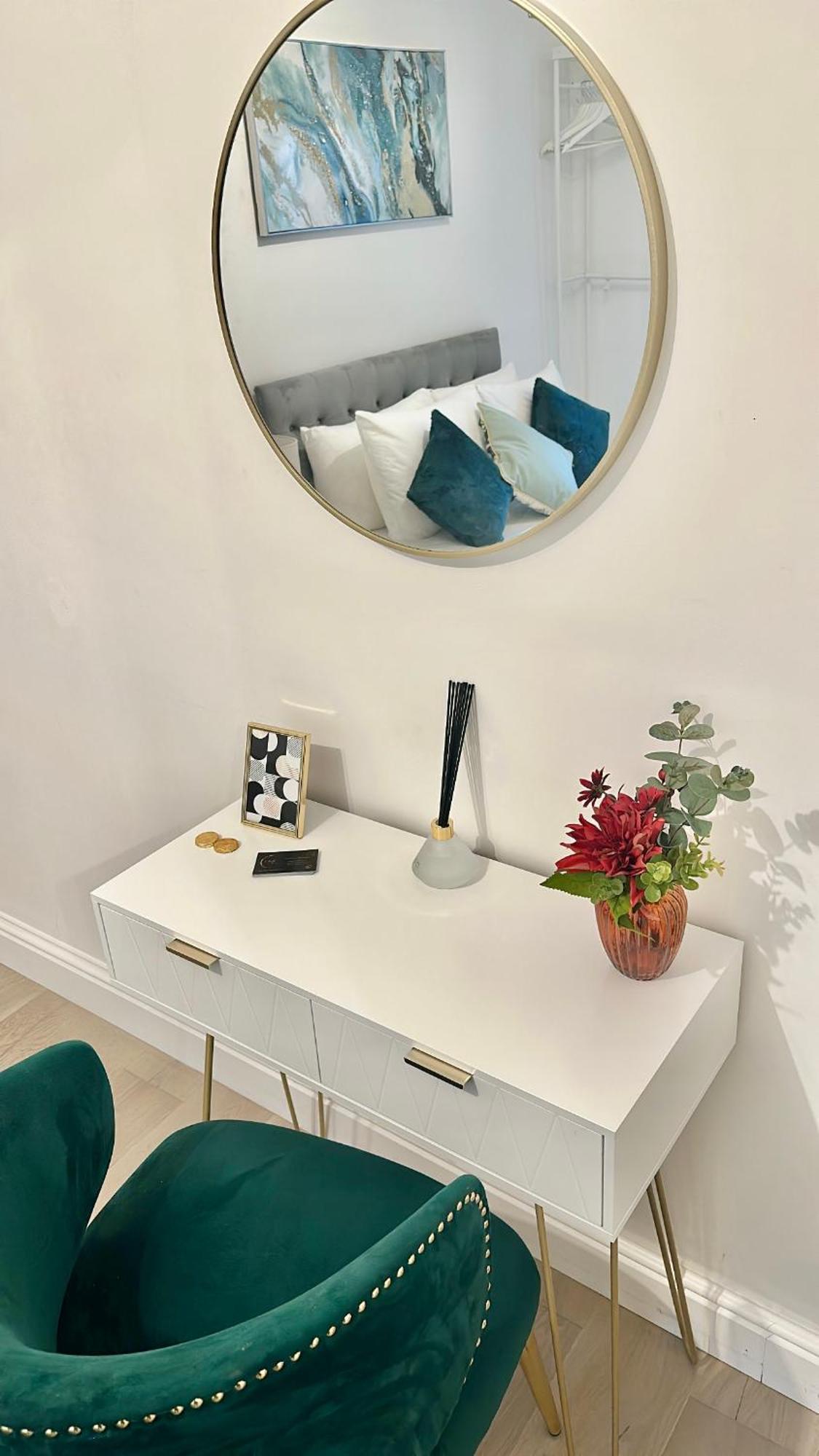 The Green Luxe En-Suite In Stratford ลอนดอน ภายนอก รูปภาพ
